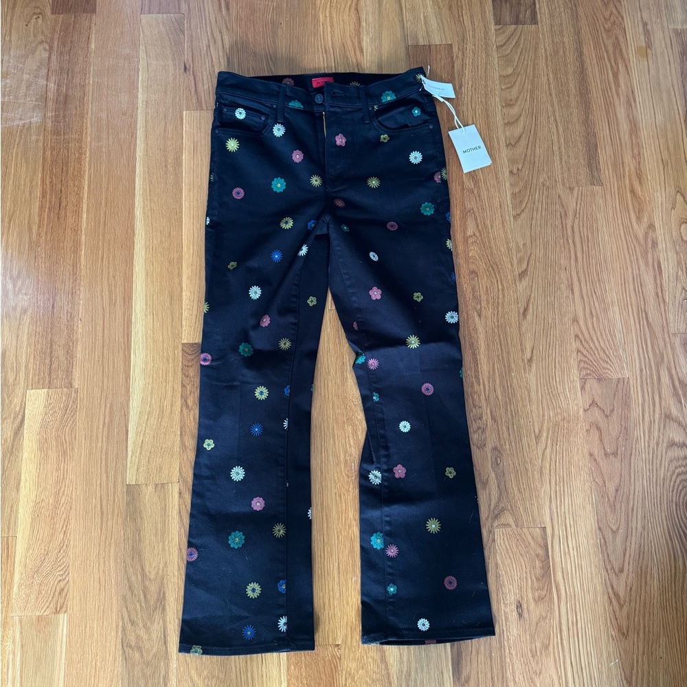 Women’s Black Floral Embroidered Jeans
